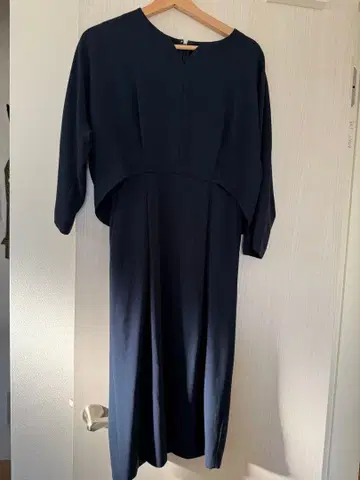 그린 레이블 릴랙싱 포멀 원피스