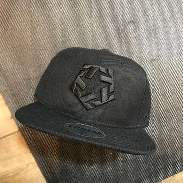 TRIBAL T-Star - Black on Black 스냅백