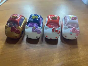 헬로키티 미니카