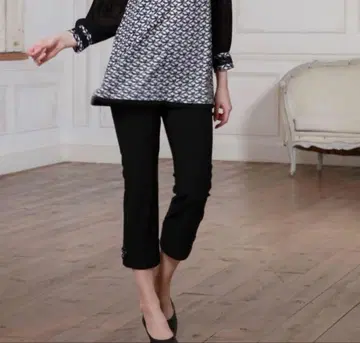 '25AW 슈퍼뷰티 비쥬 모티브 하이텐션 팬츠 44