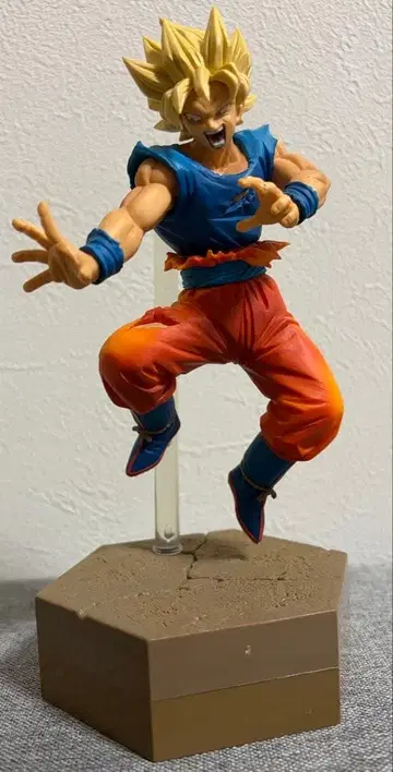 드래곤볼 손오공 초사이어인