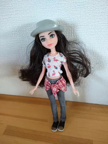 플라밍고 패턴 T셔츠 인형 맥케일라 맥칼리스터