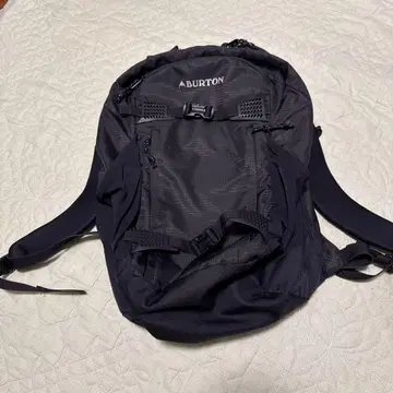 BURTON 블랙 백팩