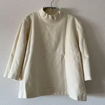 유러피안 컬처 하이넥 티셔츠