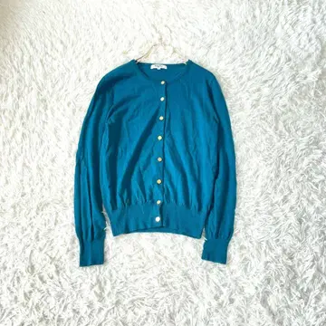 NATURAL BEAUTY BASIC 울 니트 긴팔 가디건 골드 버튼 S