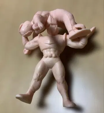 로빈 마스크 vs 라면맨 타워 브릿지 근육맨 지우개 빅 지우개