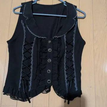 블랙 프릴 뷔스티에