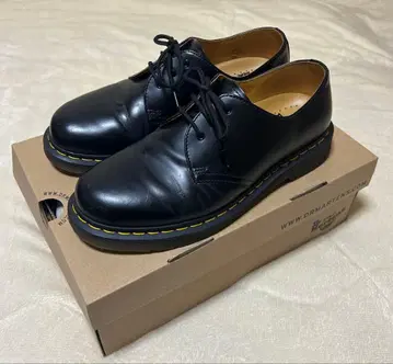 닥터마틴 3홀 26.5cm