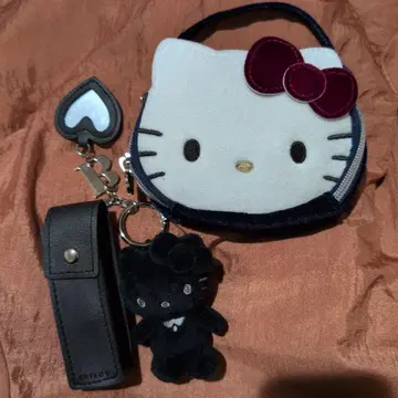 헬로키티 미니 파우치! 키링