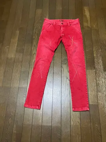 레어! Avirex 빨간색 페인트 디자인 슬림핏 팬츠 (여성 가능)