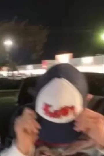 Korn 자수 로고 트래커 캡 네이비