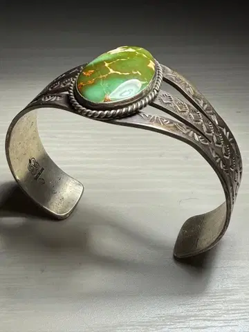 아놀드굿럭 로이스톤 뱅글 반지 세트