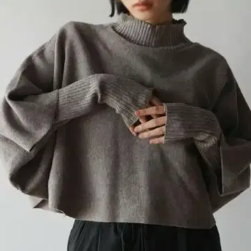 새상품 택 없음 RADIATE 셋업 니트 터틀넥 케이프