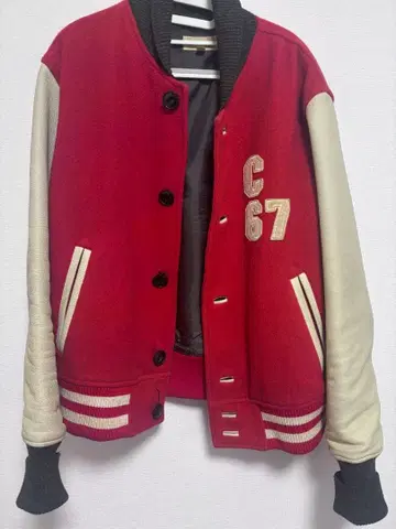 레드 화이트 바시티 자켓 C67