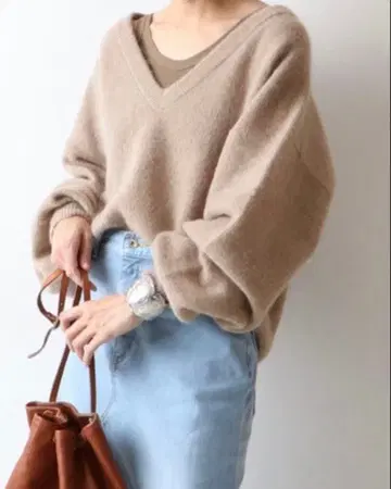 프레임워크 모헤어 V넥 루즈 니트