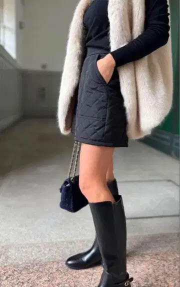 센트루니 퀼팅 숏팬츠