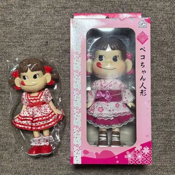 후지야 페코짱 인형 2체