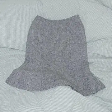 컨디션 최상 MOUTH VALLEY 트위드 머메이드 스커트