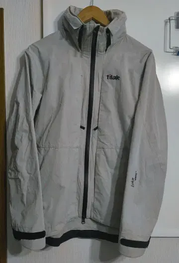 tilak loke jacket sizeS nature 벤타일