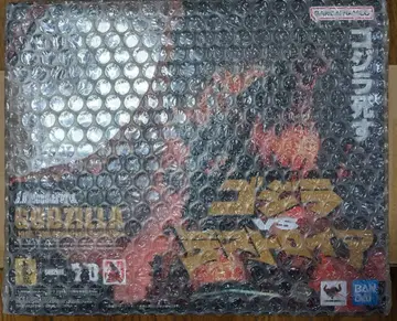 S.H.MonsterArts 고질라 VS 디스트로이어 세트