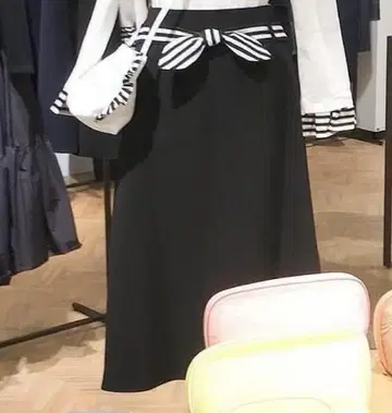 BORDERS at BALCONY 리본 플레어 스커트 36