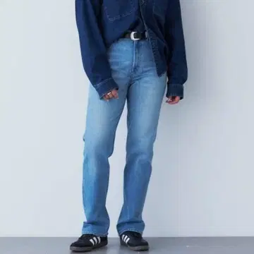 야누크 슬림 스트레이트 LOUISE SFB 사이즈 23