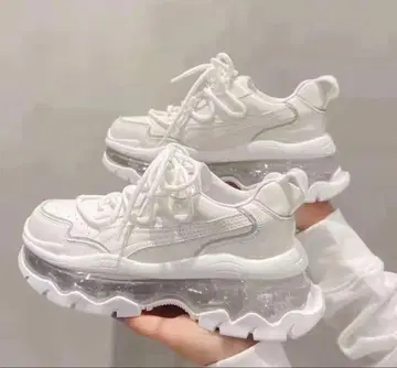 Melty Fondue 외출 기분 하루 신발 화이트 통굽 스니커즈