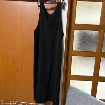 블랙 슬리브리스 롱 원피스 새상품급 M 사이즈