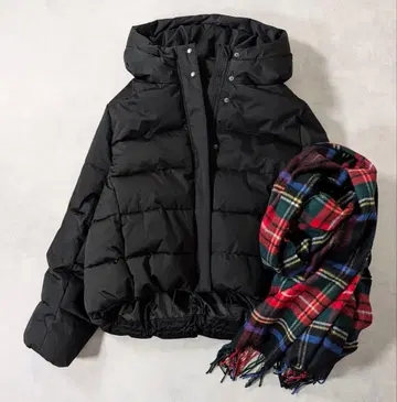 새상품급 루일 에 부티크 5L 프레셔스 칼라 숏 에코 다운 자켓 블랙