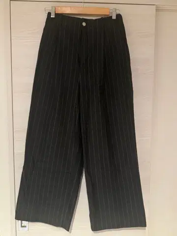 GU beautiful people 스트라이프 와이드 팬츠 M 사이즈