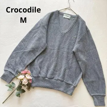 크로커다일 V넥 스웨터 니트 얇은 소재 울 혼방 심플 원포인트