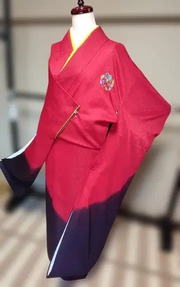 후리소데 꽃 문양 부착물 단품 삼중문