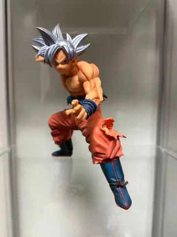 드래곤볼 손오공 피규어