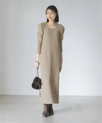 NOBLE 니트라이크 조젯 숄더턱 원피스 38사이즈