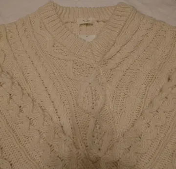 BEAMS V넥 오버 아란 니트