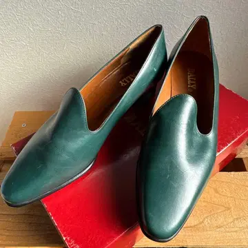 BALLY 다크 그린 펌프스