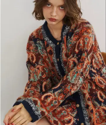 부클레 총무늬 자카드 니트 가디건 스커트 세트