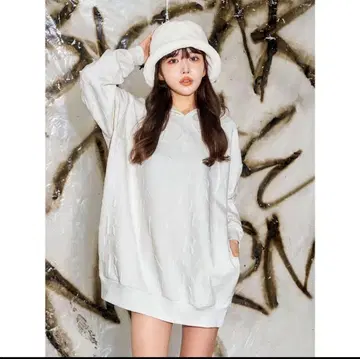 다리치 랜덤 darling 후디 화이트