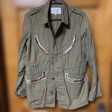 올리브색 밀리터리 자켓