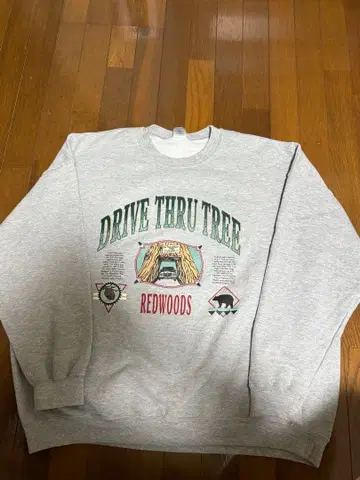 USA 구제 의류 REDWOODS DRIVE THRU TREE 맨투맨