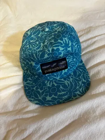 patagonia 꽃무늬 캡