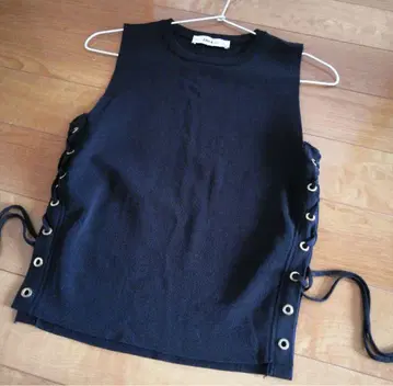 ZARA 블랙 니트 베스트 L 사이드 레이스업