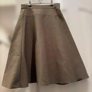 조리 미뇽 플레어 스커트