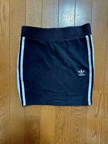 adidas 사이드 라인 미니 스커트 S