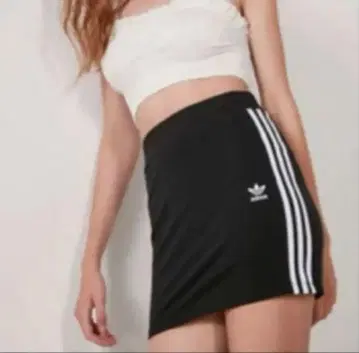 adidas 사이드 라인 미니 스커트 S