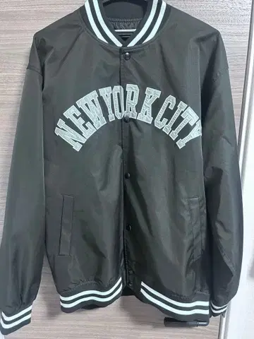 구제 의류 바시티 자켓