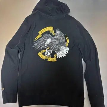 VOLCOM Anti Hero 블랙 후드티