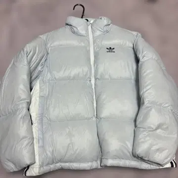 아디다스 다운