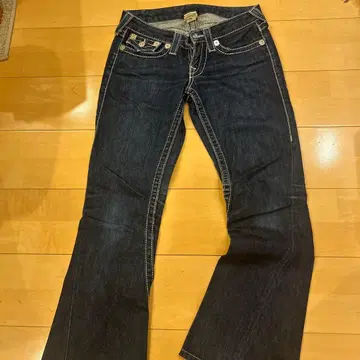 트루릴리젼 부츠컷 데님