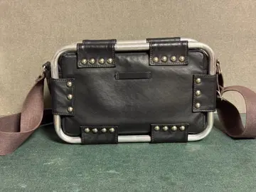 장 폴 고티에 알루미늄 프레임 숄더백